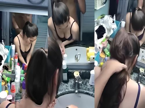 Nagme-makeup ang babae nang mag-doggy siya